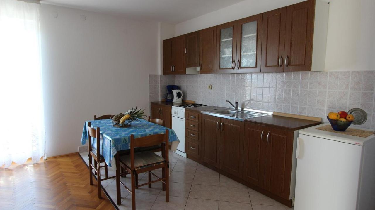Apartments Ravlic Ana Malinska Luaran gambar