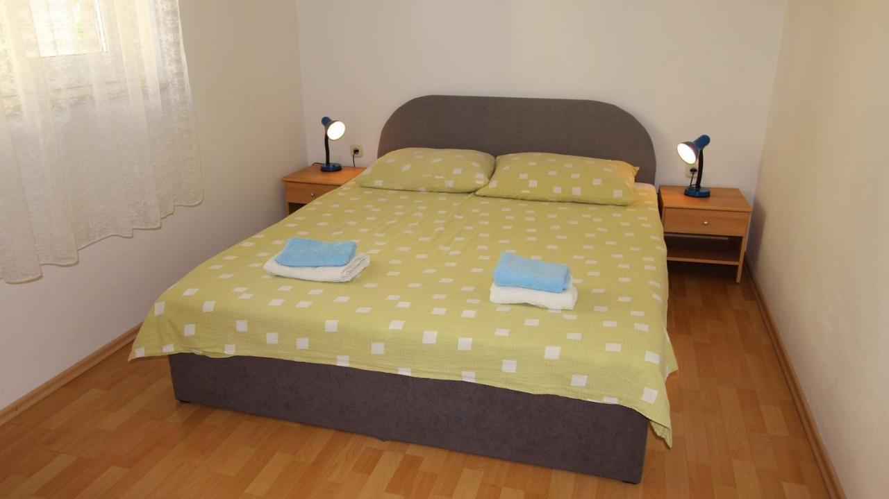 Apartments Ravlic Ana Malinska Luaran gambar
