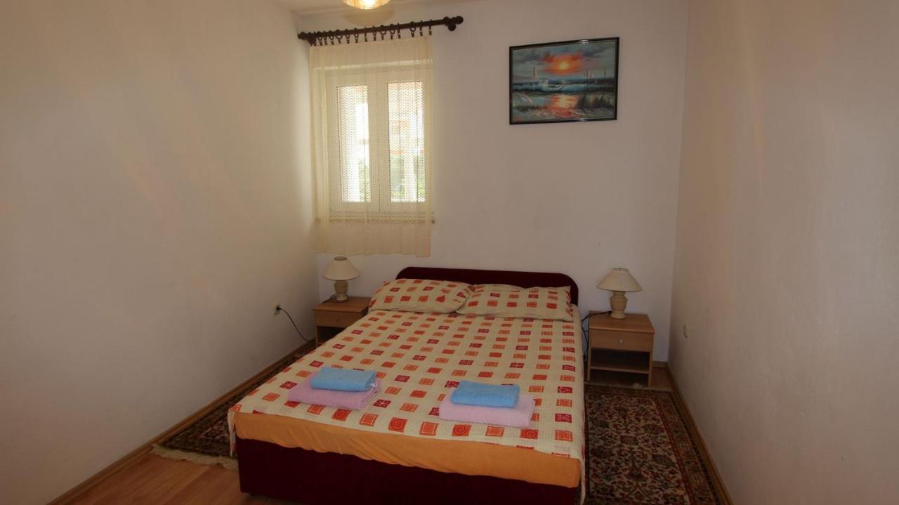 Apartments Ravlic Ana Malinska Luaran gambar