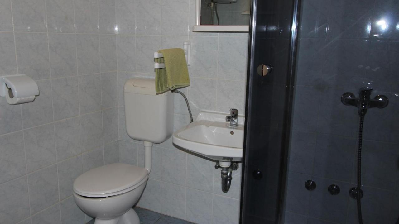 Apartments Ravlic Ana Malinska Luaran gambar